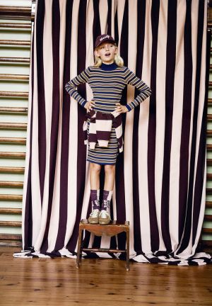 2W26K206 5827 NAVY STRIPE