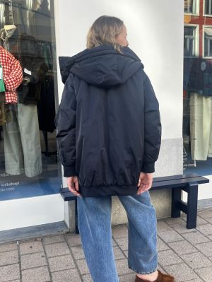 BOMBER BLUE